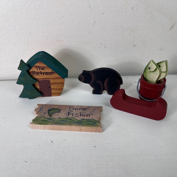 Vintage Wooden Miniature Cabin Bear Fish Bucket Canoe Gone Fishing The Retreat - Picture 1 of 12